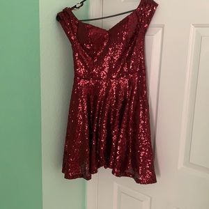 Off the shoulder short puffy dress